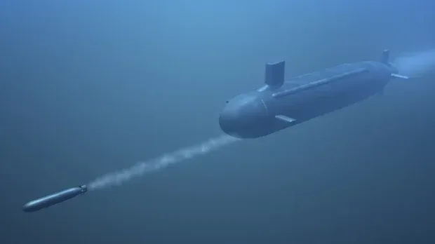 در نبرد یک زیردریایی و اژدر کدام یک سریع‌تر است؟