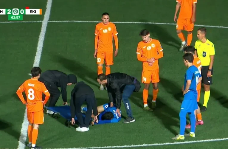 مرگ بازیکن ۱۹ ساله در زمین فوتبال_آینده