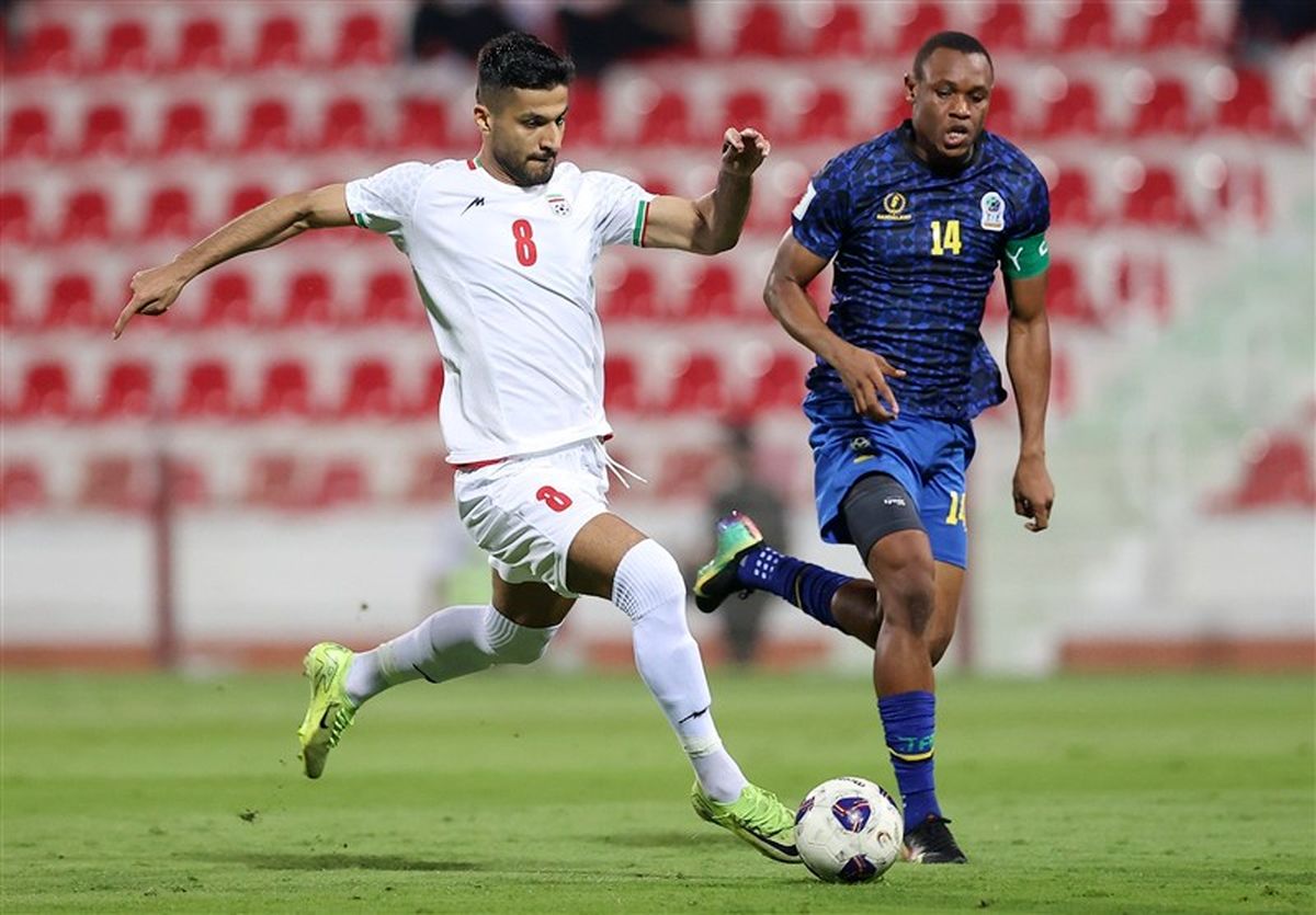 عادل فردوسی پور: ایران علاوه بر هزینه رفت برگشت تا دبی، برای تیم فوتبال تانزانیا لباس و استوک هم خریده بود!/ ویدئو