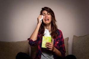 آیا استشمام اشک های زنانه می‌تواند مردان را آرام کند؟