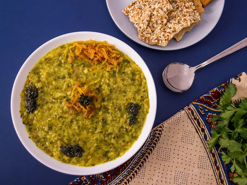 سوپ ماش؛ سوپ مقوی و خوشمزه برای روزهای سرد_آینده 11 آش ماش