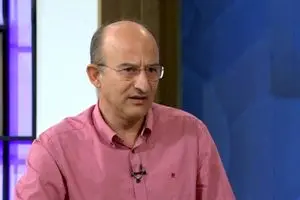 رضا چلنگر، مترجم بهرام افشاری در مرد عینکی شد/ ویدئو