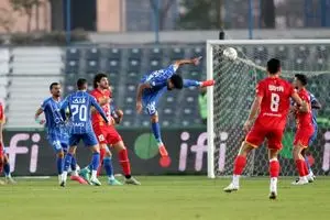 استقلال با صدر به سراغ پرسپولیس رفت؛ فولاد امتیاز نخواست!