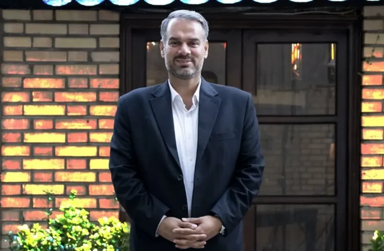 انها گفتند ۳۰۰ میلیارد بگیر وگرنه…/ ویدئو_آینده