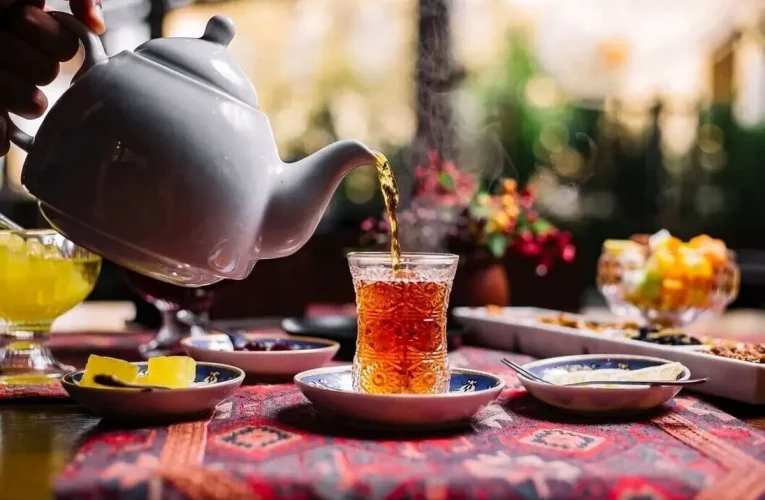 حداقل فاصله زمان نوشیدن چای سپس از غذا چه مقدار است؟_آینده