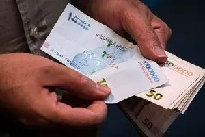 زمان ابلاغ دستمزد ۱۴۰۵ کارگران اظهار شد/ این گروه از بازنشستگان وام گرفتند_آینده