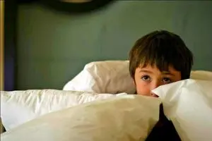 ۱۵ راهکار برای کمک به کودکان در مقابله با جنگ