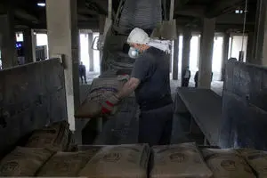 تولید سیمان کشور متوقف نمی‌شود