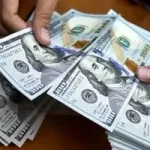 دلار مبادله‌ای وارد کانال ۱۳۷ هزار و ۵۰۰ تومان شد