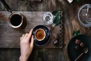 رابطه قهوه با استرس و اضطراب؛ «نقطه طلایی» مصرف چه مقدار است؟_آینده