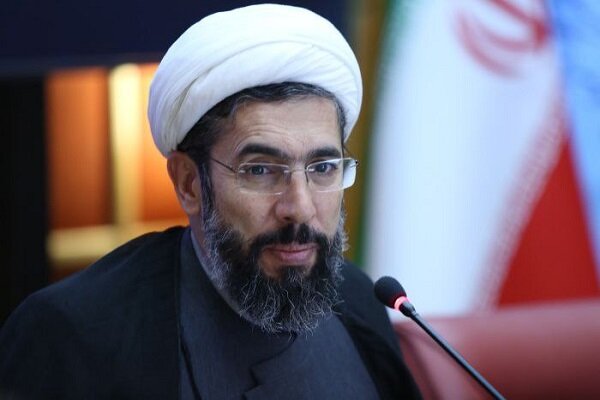 بازنگری محتوای دروس معارف بر اساس تحولات اخیر