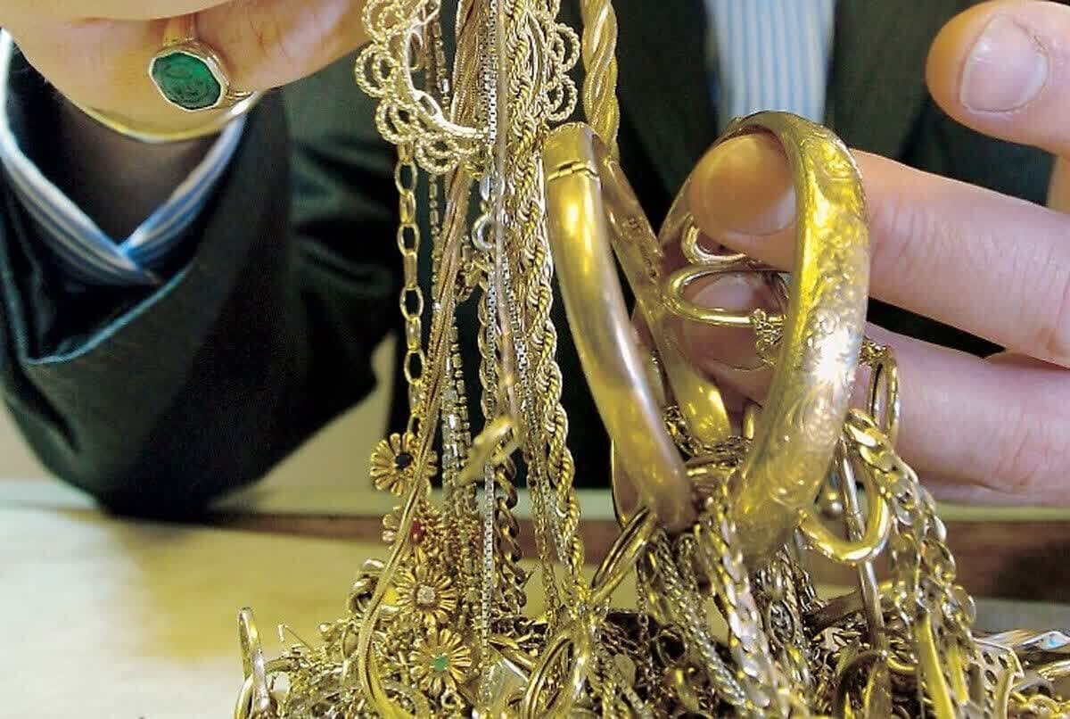 دستگیری دو سارق طلا در بازار تهران 2 دستگیری دو دزد طلا در بازار تهران