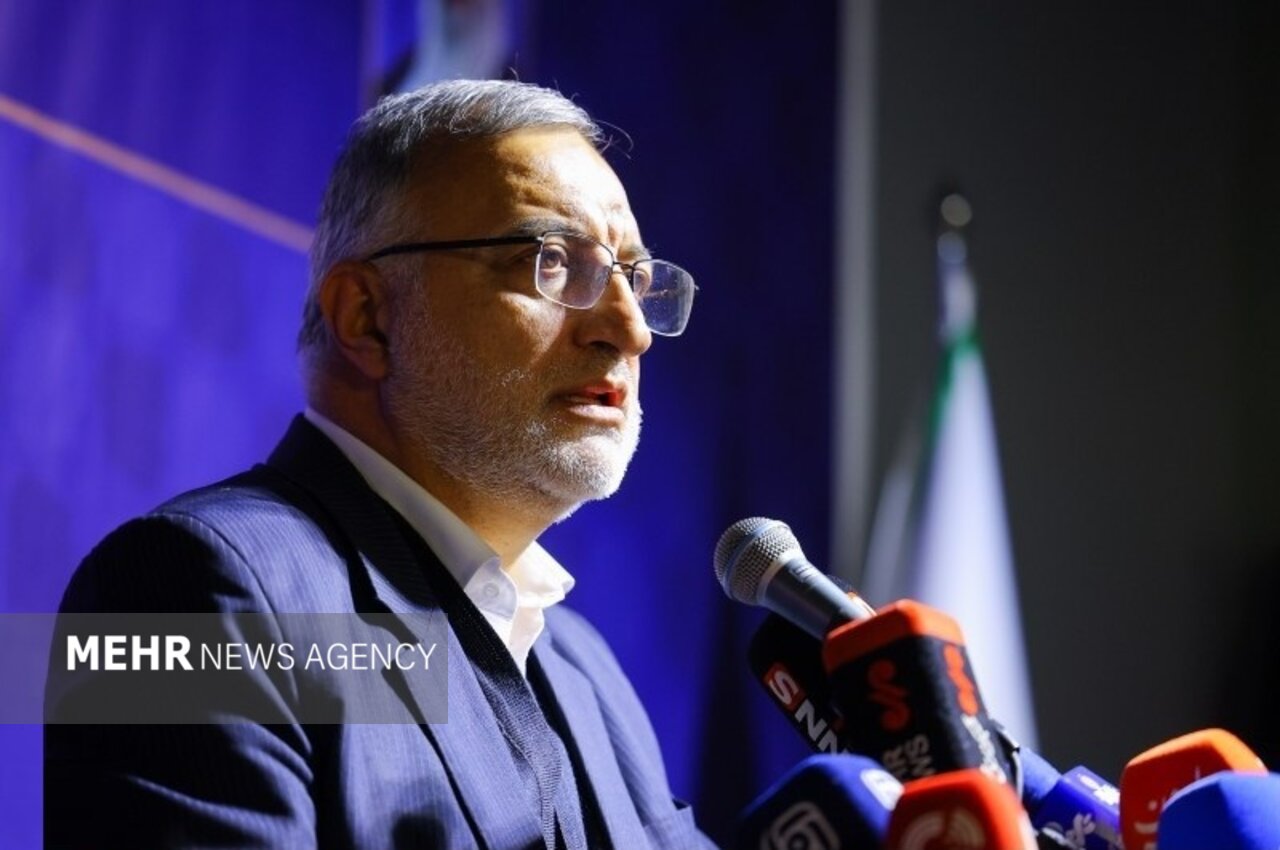زاکانی , علیاکبر زاکانی شهردار تهران روز سهشنبه به همکاری تورم صفر پرداخت