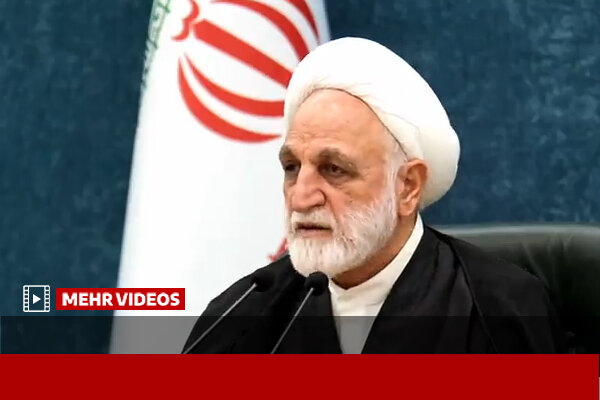 رئیس قوه قضاییه: مبارزه با فساد اولویت باقی بماند 2 رئیس قوه قضاییه بر ادامه مبارزه با فساد تأکید کرد