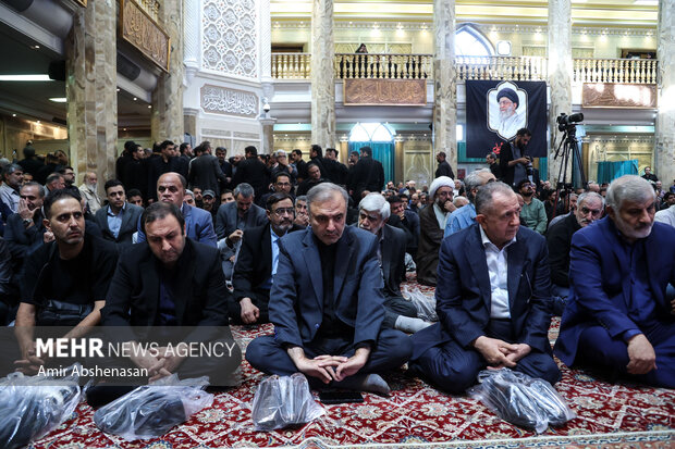 مراسم ترحیم فرزند لطف‌الله فروزنده در مسجد امام صادق