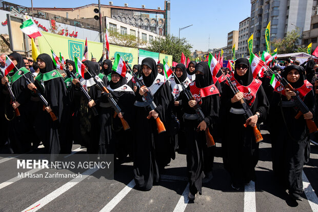 رزمایش بزرگ ۳۱۳ هزار جانفدای ایران در تهران 34 رزمایش ۳۱۳ هزار جانفدا در پایتخت تهران