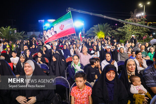 برگزاری اجتماع بزرگ «امام زمانیها» در میدان راهآهن تهران 20 اجتماع بزرگ امام زمانیها در میدان راهآهن تهران