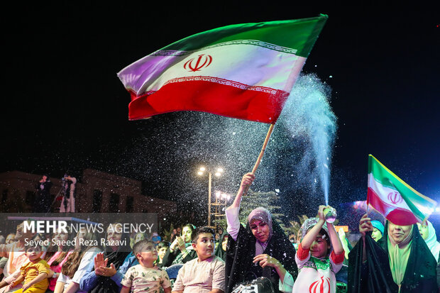 برگزاری اجتماع بزرگ «امام زمانیها» در میدان راهآهن تهران 22 برگزاری 합ينت امام زمانیها در میدان راهآهن تهران