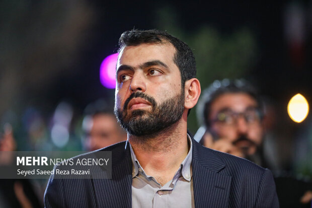 برگزاری اجتماع بزرگ «امام زمانیها» در میدان راهآهن تهران 44 برگزاری rộngپایین امام زمانیها در میدان راهآهن تهران
