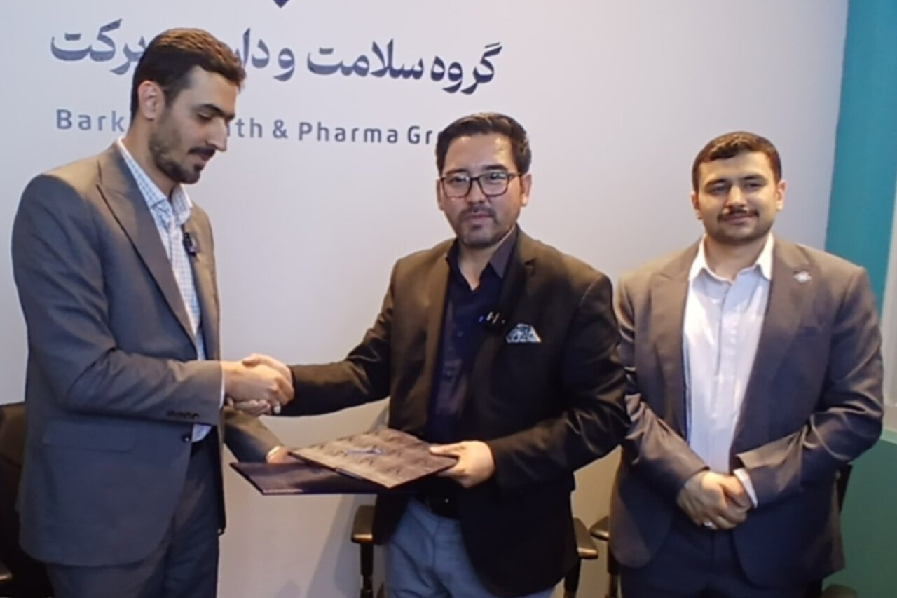 امضای تفاهمنامه همکاری بیمارستان برکت و شرکت مطهر برکت افغانستان در حوزه گردشگری سلامت