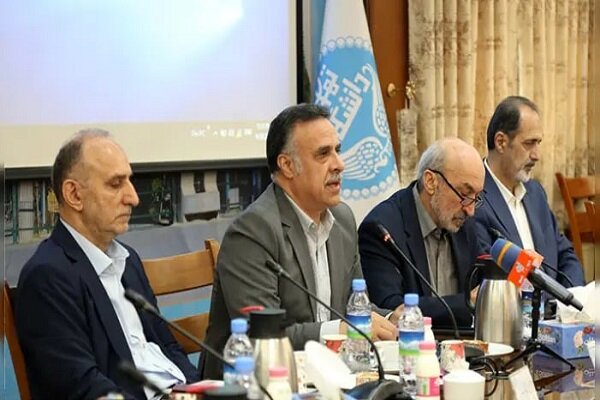 مشاور وزیر علوم پرونده حوادث دیماه همچنان باز؛ تدابیر خردمندانه تنها راه خروج از بحران