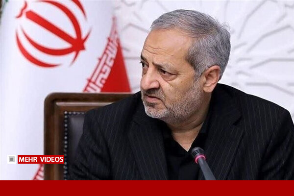کاظمی معلم تنها معلم نیست