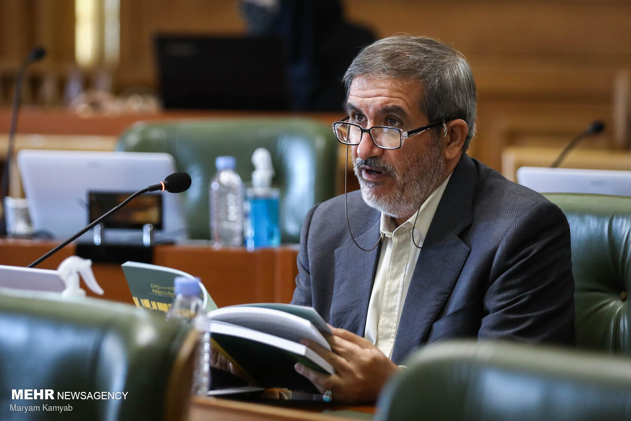 ناصر امانی عضو شورای اسلامی شهر تهران در جلسه چهارصد و سی و هشتمین گزارش بازدید از محله خاورشهر را ارائه داد. این محله د