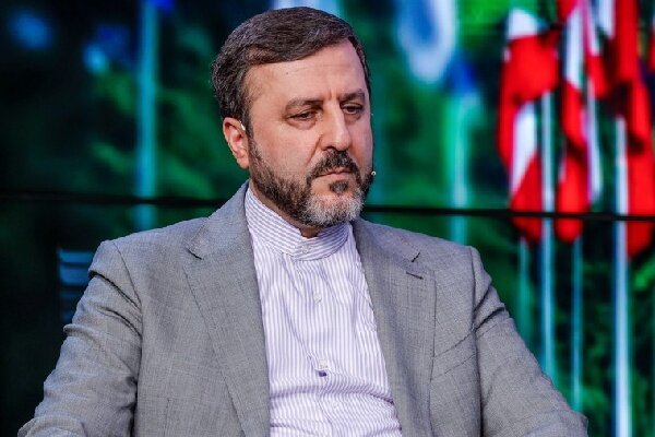 معاون حقوقی وزارت امور خارجه کاظم غریبآبادی در هرمزگان اعلام کرد ایران بیش از ۱۰۰ یادداشت دیپلم